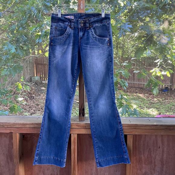 Red Engine Women's Low Rise Flare Leg Jeans Medium Wash Size 26 - Picture 1 of 12